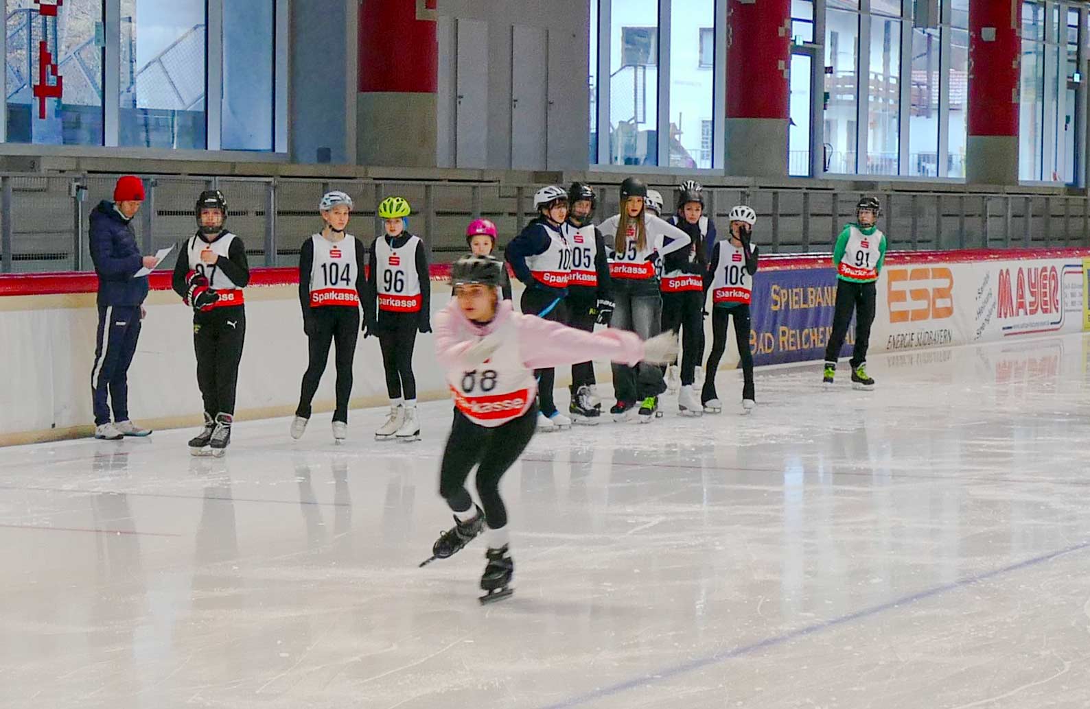 Grund- und Mittelschule Siegsdorf ist Stützpunktschule für Eisschnelllauf