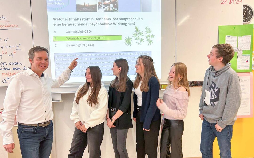 Grund- und Mittelschule Siegsdorf: Vortrag über die Gefahren von Cannabiskonsum im Jugendalter